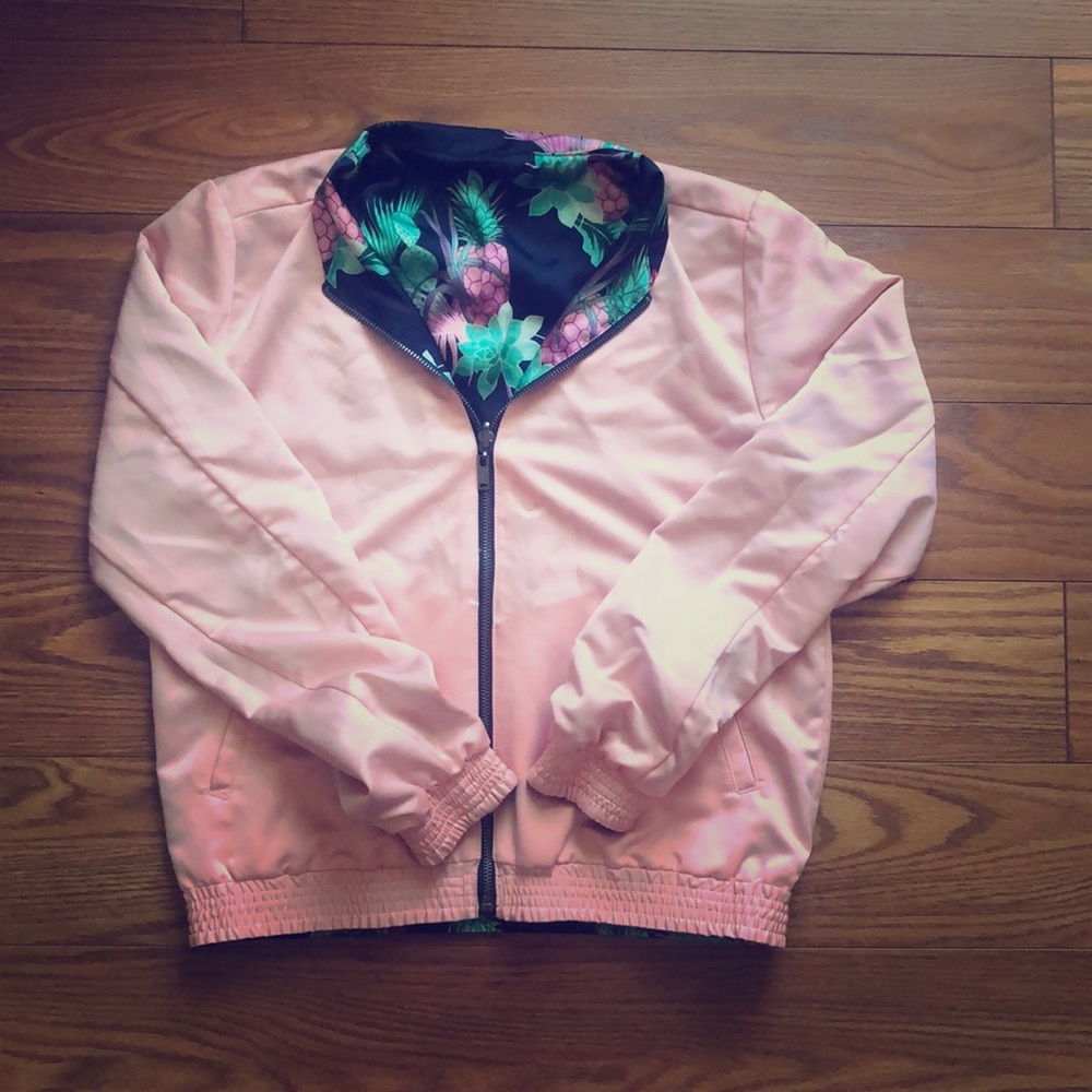 Reversible bomber jacket